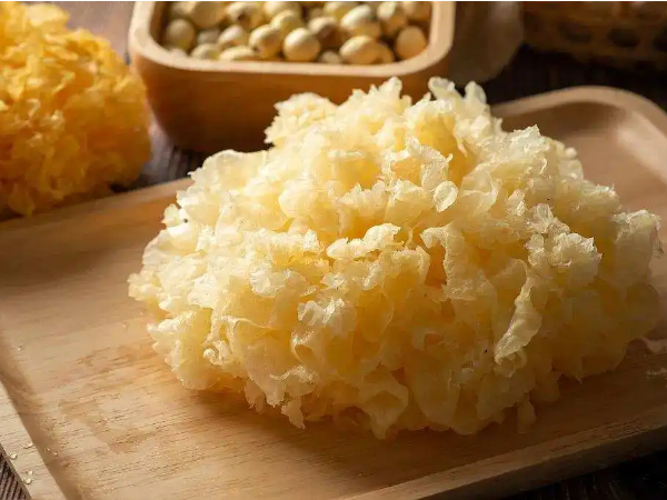 Tremella Fuciformis Extract